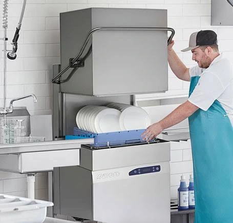 ماشین ظرفشویی صنعتی چگونه کار میکند؟
